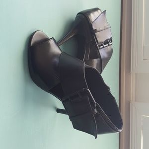 New Nine West Black Booties